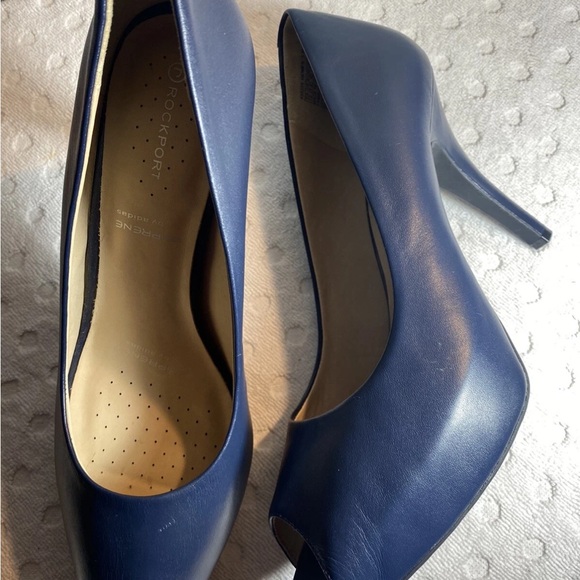 Rockport Adiprene Sasha Peep Heels 7.5 38 Navy New! - Picture 4 of 10